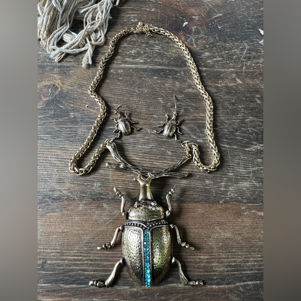 Vintage Costume Gold Tone Beetle and Earrings